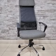 Кресло Barneo K-116 для персонала (серая ткань, черная сетка) в Надыме - nadym.mebel24.online | фото