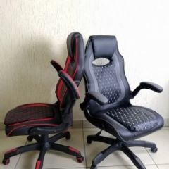 Кресло геймерское Barneo K-37 (черная экокожа красные вставки) в Надыме - nadym.mebel24.online | фото 2