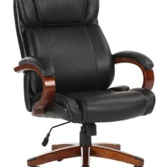 Кресло офисное BRABIX PREMIUM "Magnum EX-701" (дерево, рециклированная кожа, черное) 531827 в Надыме - nadym.mebel24.online | фото 1