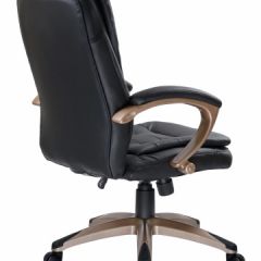 Офисное кресло для руководителей DOBRIN DONALD LMR-106B чёрный в Надыме - nadym.mebel24.online | фото 3